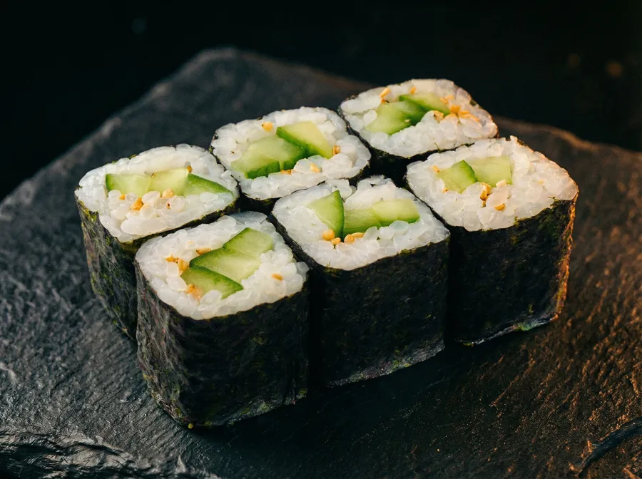 Ролл с огурцом 